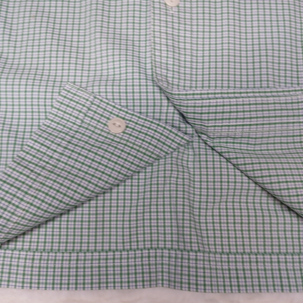 Lands’ End Men’s Short Sleeve Button-Down Shirt Green Check Plaid | Size M - Picture 6 of 10